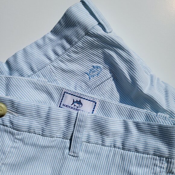 Southern Tide Shorts, Men's 38W, Light Blue & White Stripe, Flat‎ Front - Picture 2 of 11